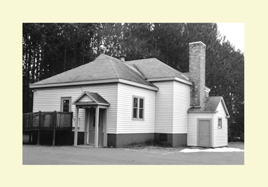 TownHall-Black and White